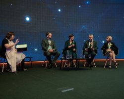 oslava v Planetariu